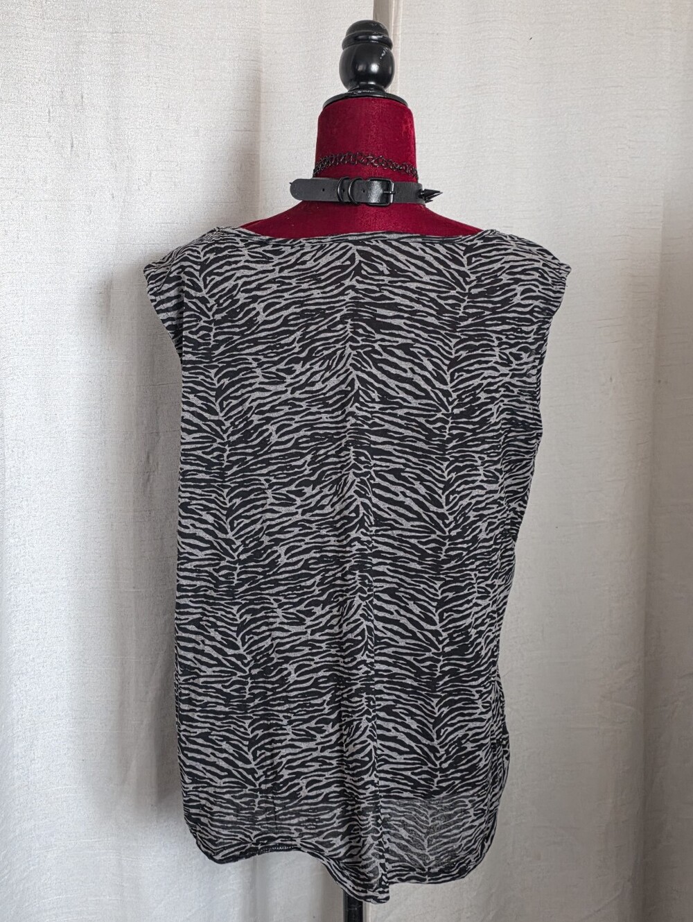 Zebra Tank Top - Picture 3 of 3